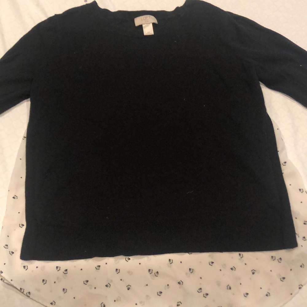 Long sleeved sweater